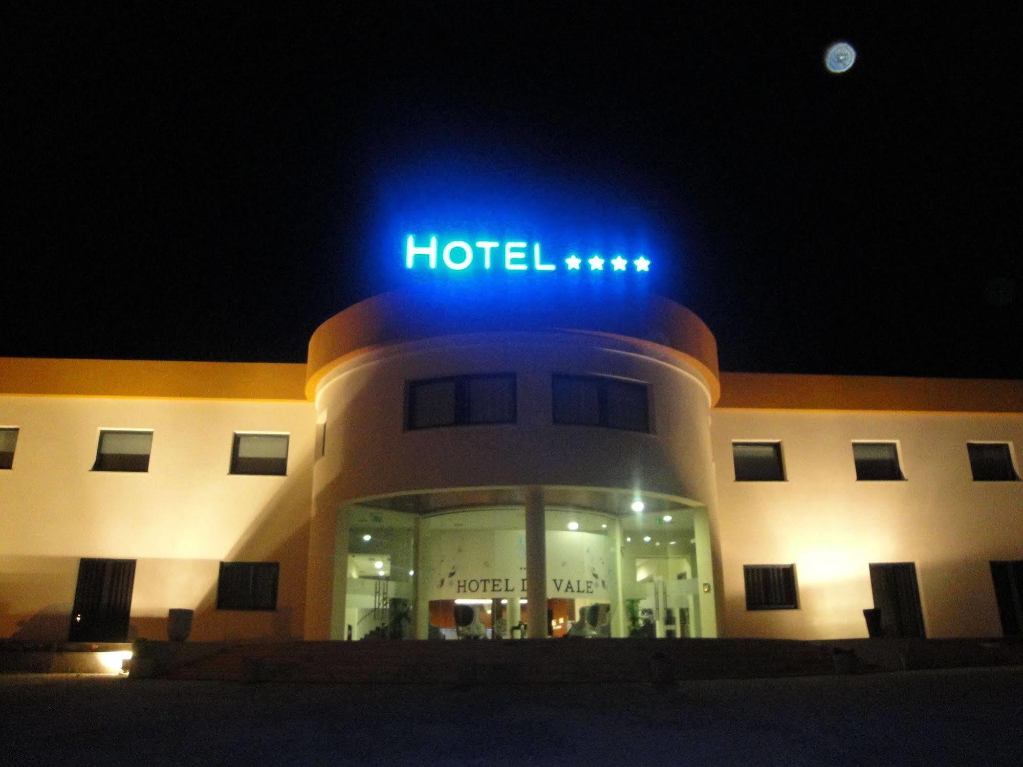 Hotel Do Vale Aguiar da Beira Dış mekan fotoğraf